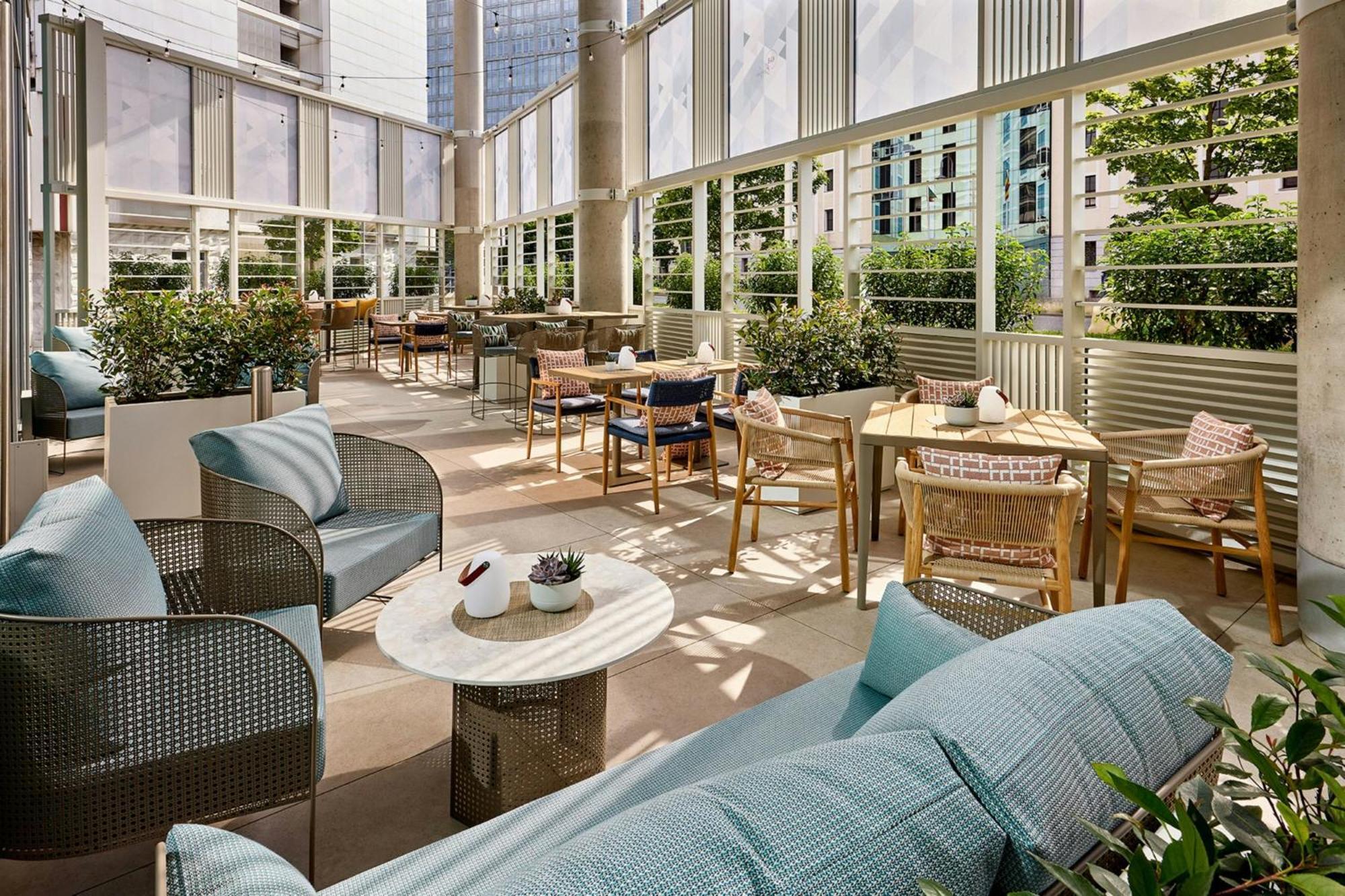 Courtyard By Marriott Berlin City Center — Fotoğraflar 1